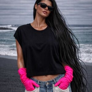 Solanii Hot Pink Cropped Gloves